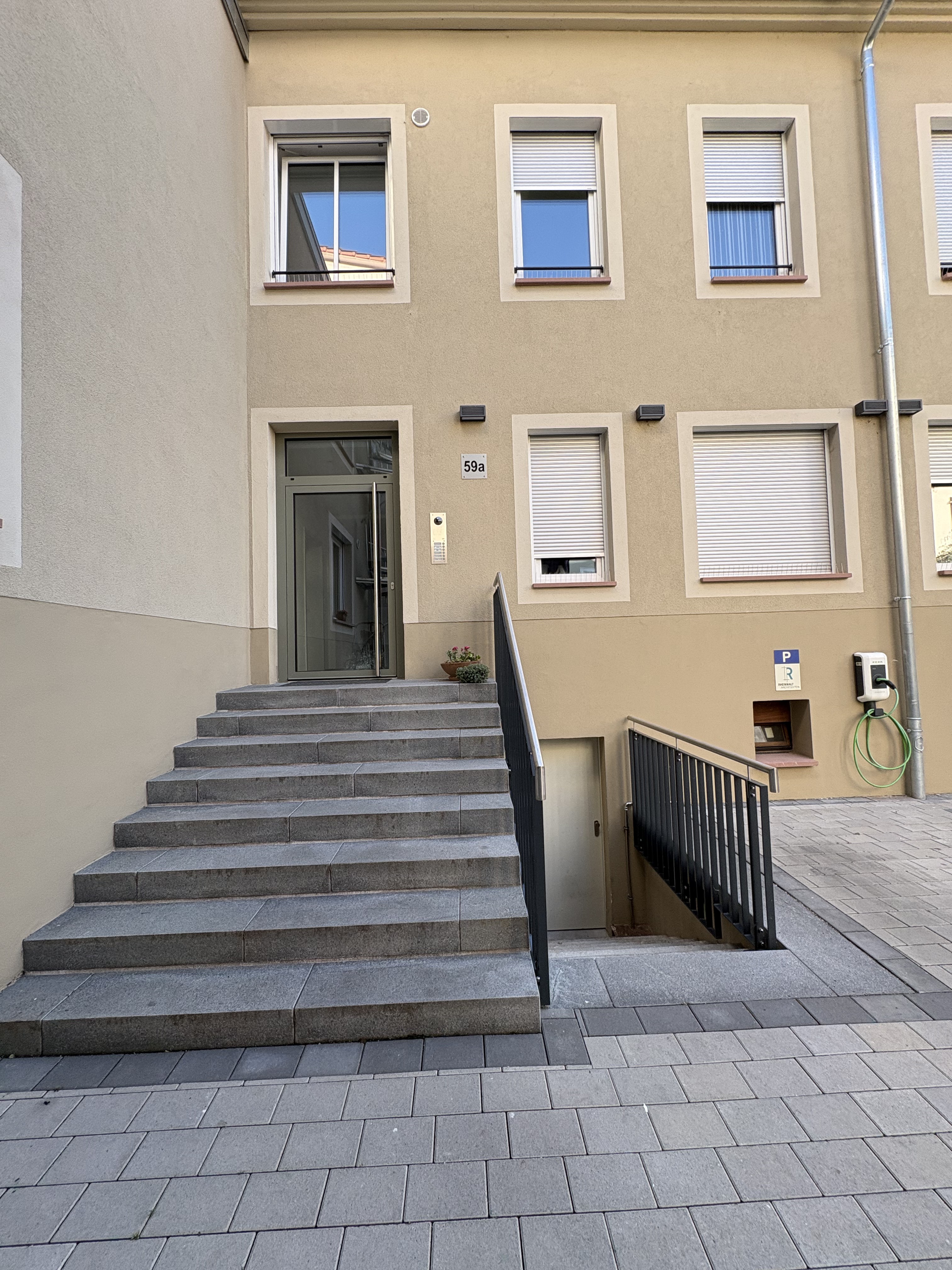 Wohn- & Geschäftsgebäude Landau – Detail 1